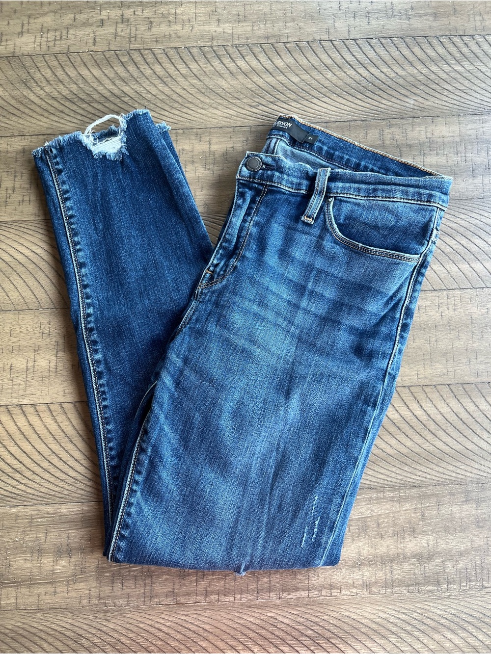 Hudson Tally Skinny Jeans Women's Size 31 Distressed Raw Hem Denim